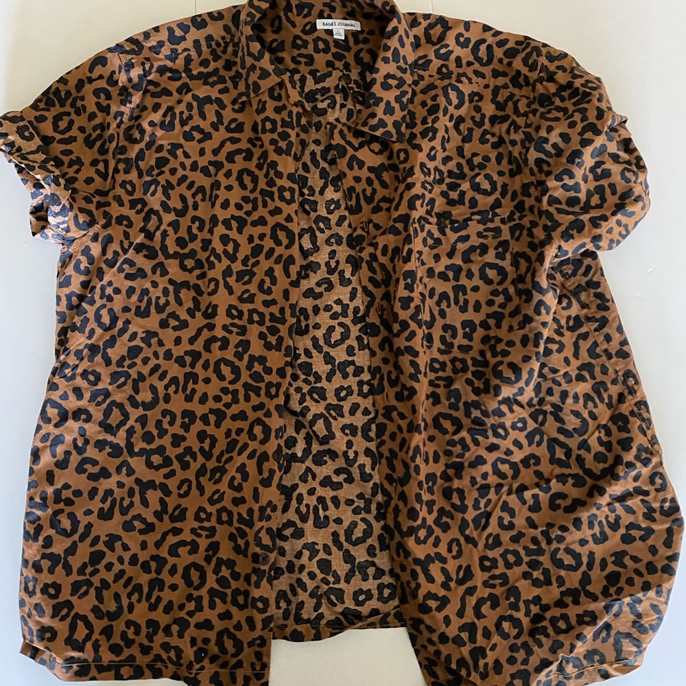 Leopard print short sleeve banks journal button down